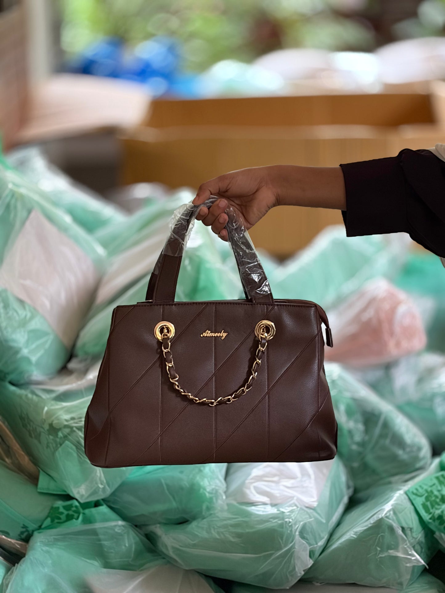 Elegant Brown Women's Handbag