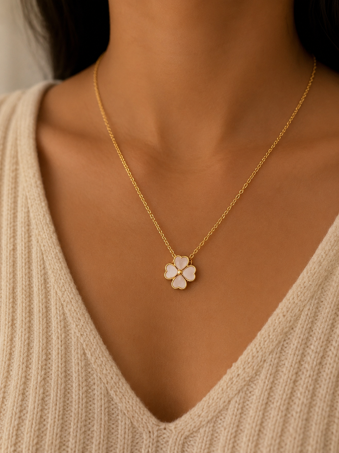 Clover Charm Necklace – Elegant Everyday Luxury