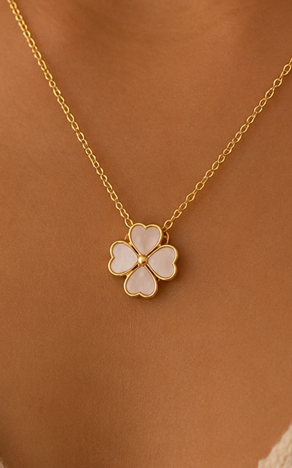 Clover Charm Necklace – Elegant Everyday Luxury